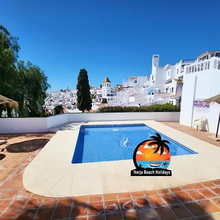 2 Bed With Sea View Near Burriana Apartmán *