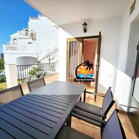 2 Bed With Sea View Near Burriana Apartmán *